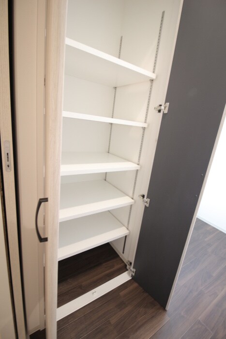 覚王山アパートメントの物件内観写真