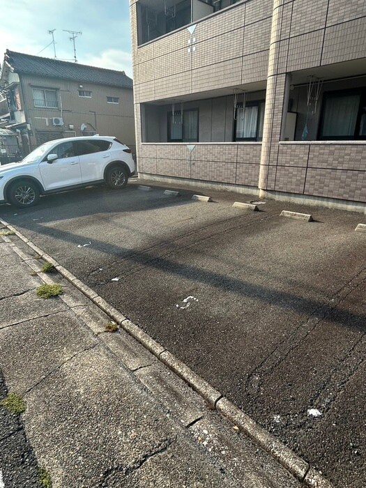 プランドール中村公園の物件外観写真