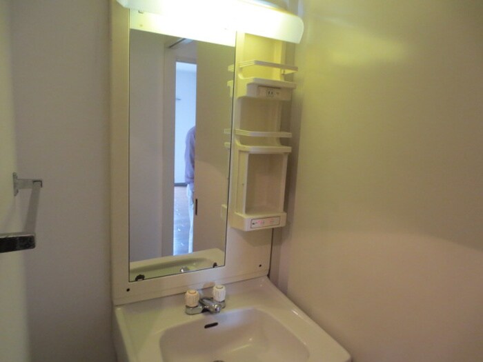 ブラザ－ビル八幡の物件内観写真