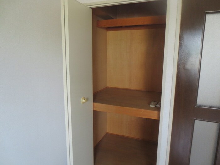 ブラザ－ビル八幡の物件内観写真