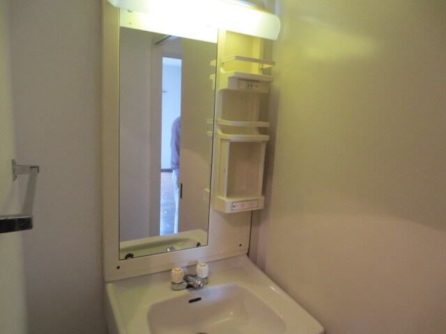 ブラザ－ビル八幡の物件内観写真