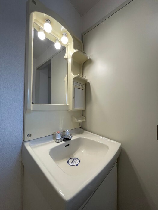 ブラザ－ビル八幡の物件内観写真