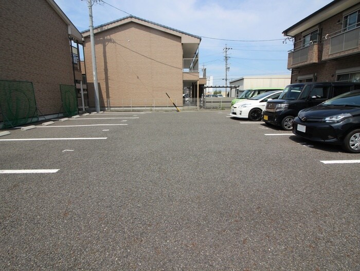 プランド－ルＢ棟の物件外観写真