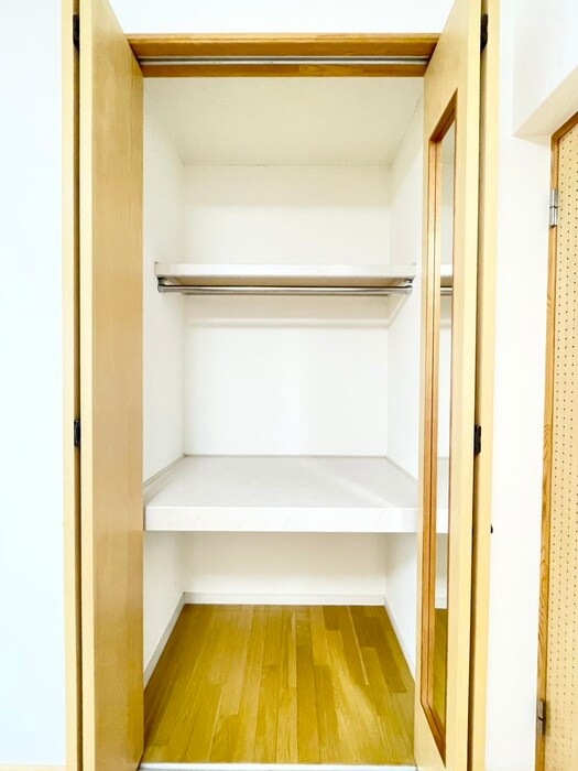 メゾン幅下の物件内観写真