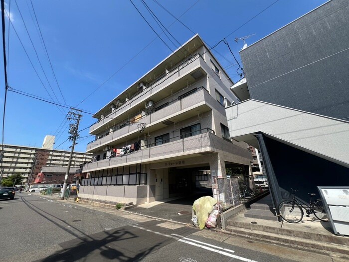 ラフォ－レ岩塚の物件外観写真