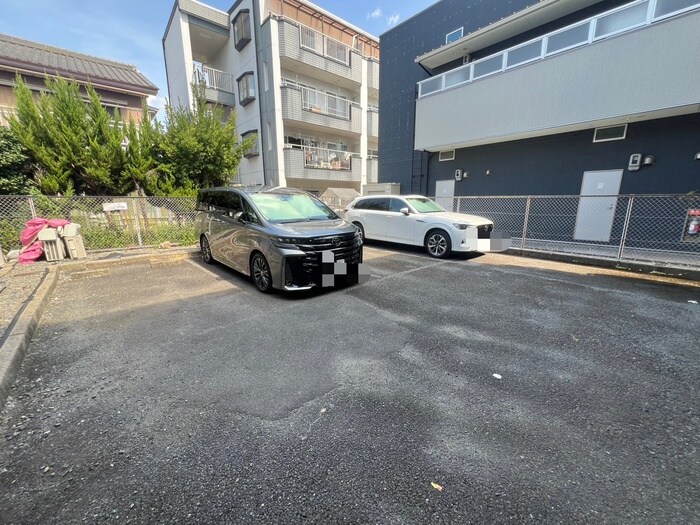 ラフォ－レ岩塚の物件外観写真