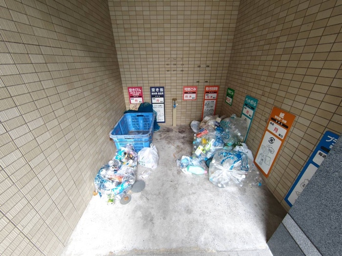 アーバン栄の物件外観写真