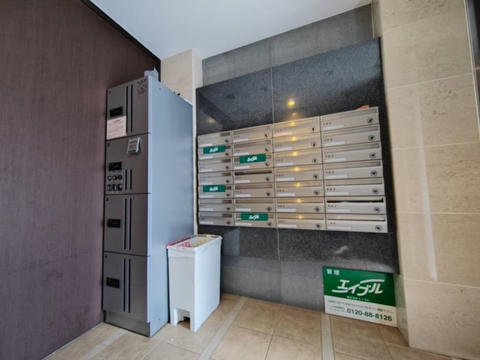 アーバン栄の物件外観写真