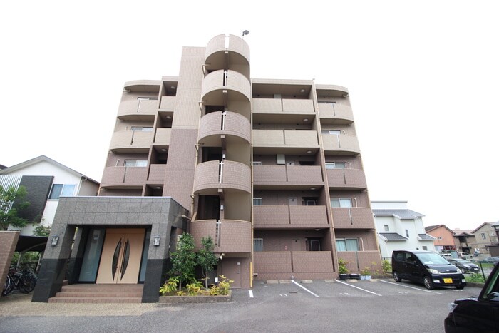 グレースコート豊山の物件外観写真