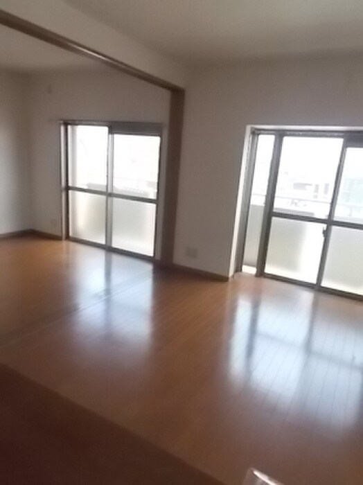 グレースコート豊山の物件内観写真