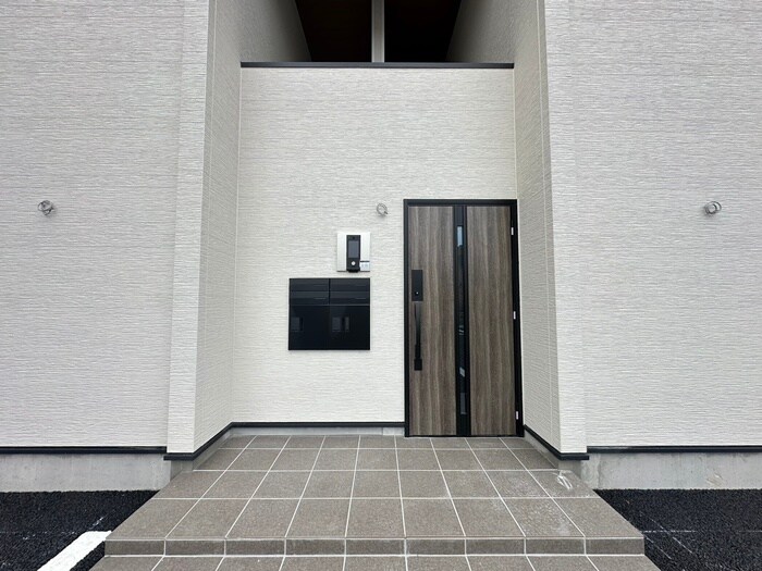 レリーサ知多Ⅱの物件外観写真