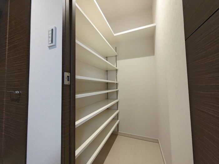 セノアタワー泉の物件内観写真