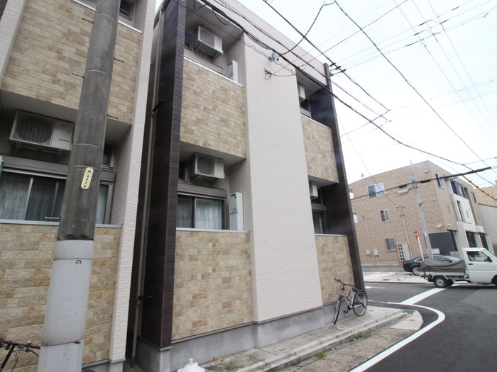 ＣＲＥＳＴＡの物件外観写真