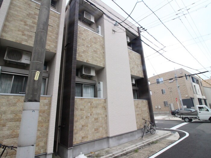 ＣＲＥＳＴＡの物件外観写真