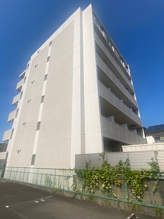 Ｖｉａ　Ｆｅｒｉｘの物件外観写真