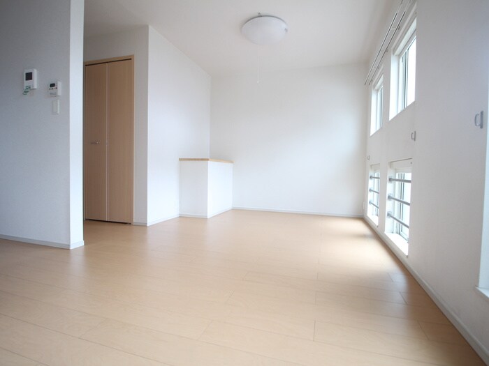 リバーサイドカルムの物件内観写真