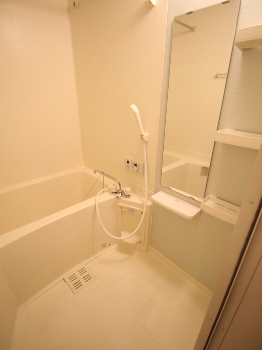 グランドカ－サ枇杷島の物件内観写真