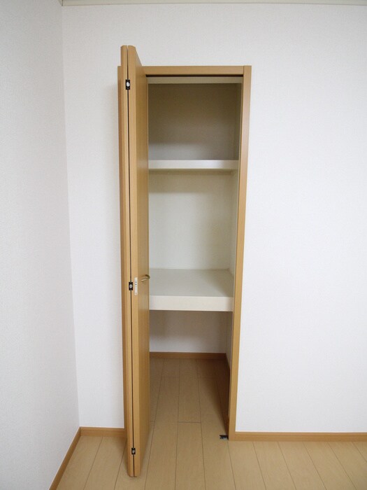 グランドカ－サ枇杷島の物件内観写真