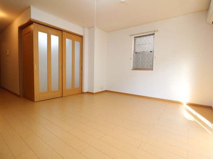 グランドカ－サ枇杷島の物件内観写真