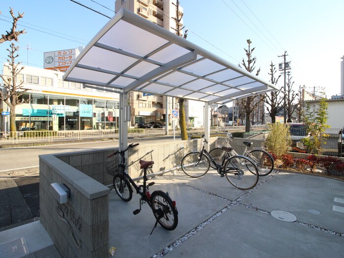 シャルム・ヴィアーレの物件外観写真