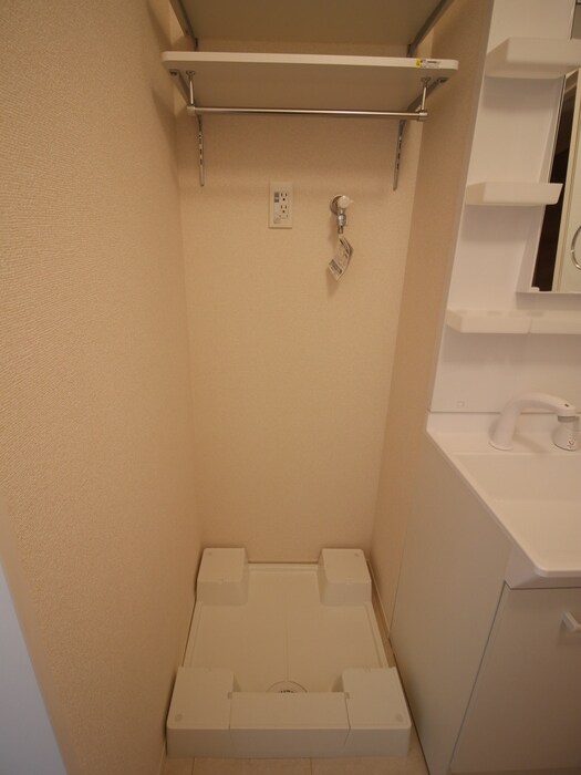 シャルム・ヴィアーレの物件内観写真