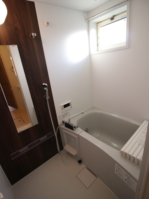 シャルム・ヴィアーレの物件内観写真