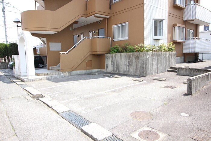 成瀬ハイツ　２の物件外観写真