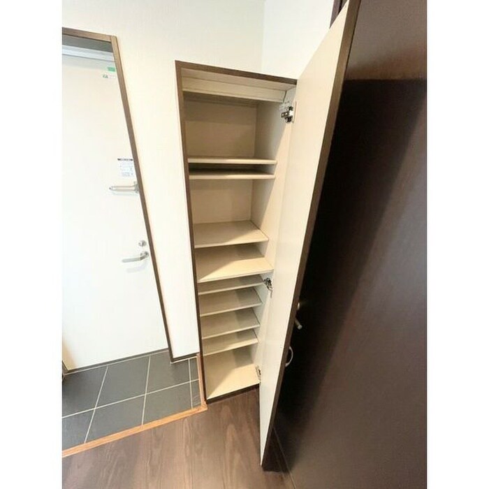 スタートリビングの物件内観写真