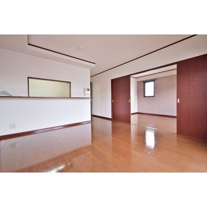 ネスト三吉の物件内観写真