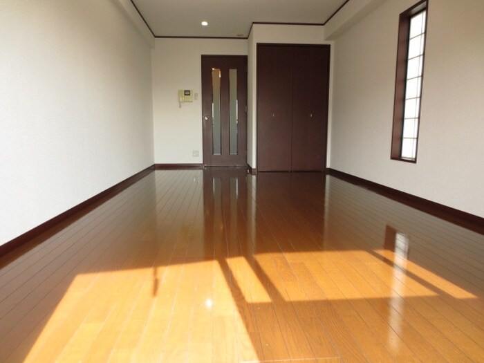 ネスト三吉の物件内観写真