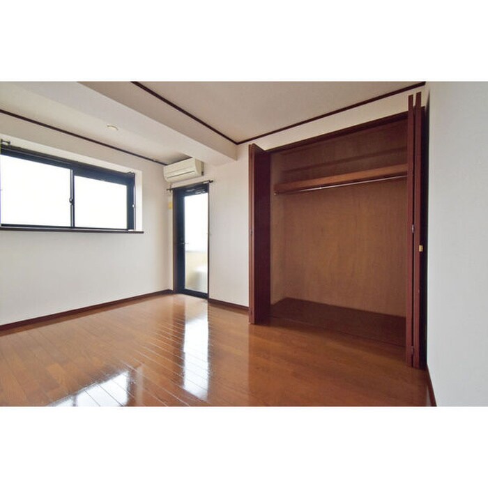 ネスト三吉の物件内観写真