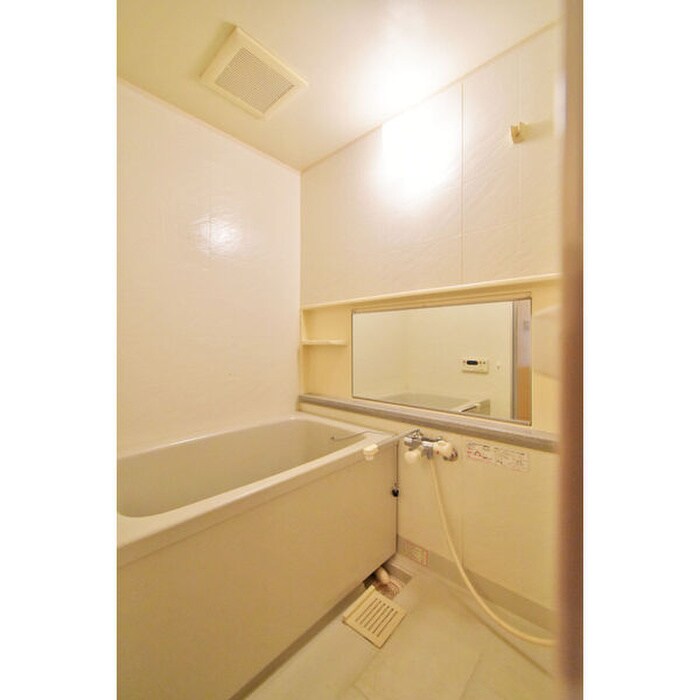 ネスト三吉の物件内観写真