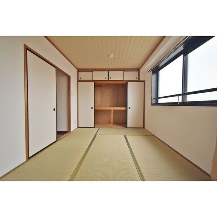 ネスト三吉の物件内観写真