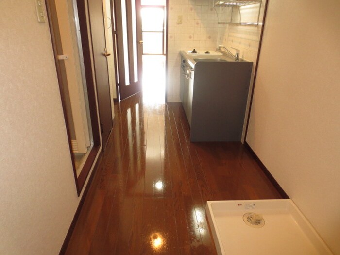 ネスト三吉の物件内観写真