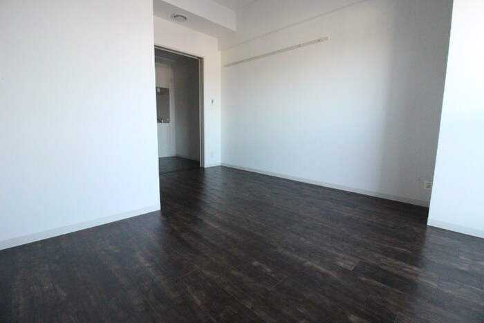 グランパークタワーの物件内観写真