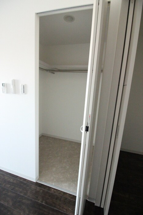 グランパークタワーの物件内観写真