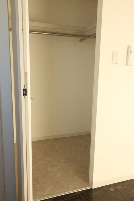 グランパークタワーの物件内観写真