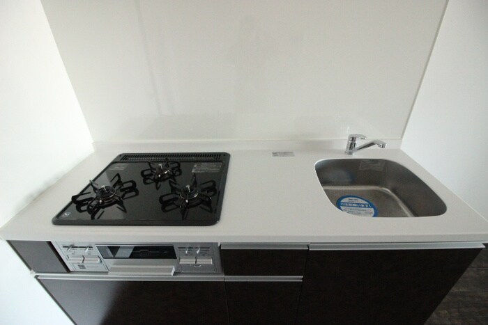 グランパークタワーの物件内観写真