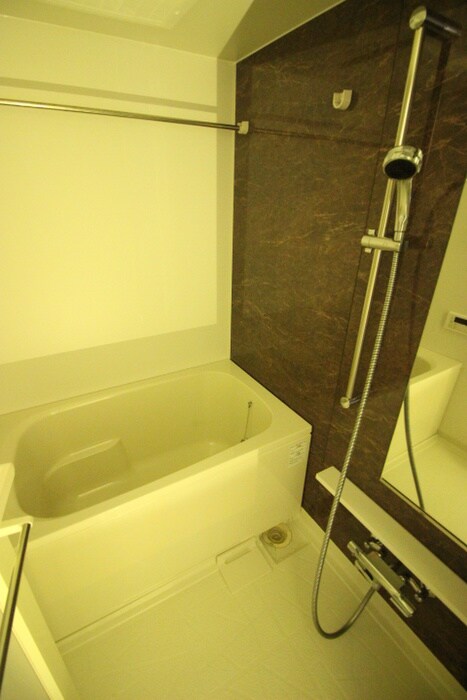 グランパークタワーの物件内観写真