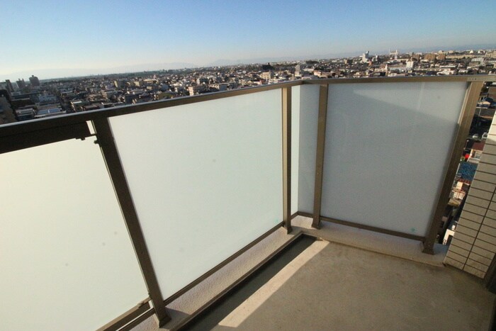 グランパークタワーの物件内観写真