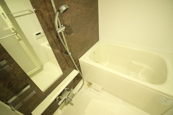 グランパークタワーの物件内観写真