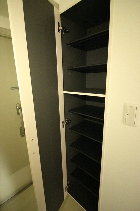 グランパークタワーの物件内観写真