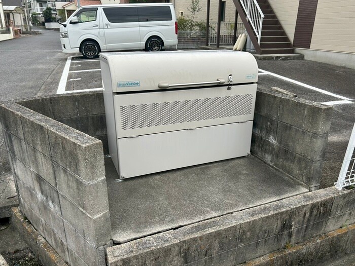 SurPlus　Two　若杉の物件外観写真