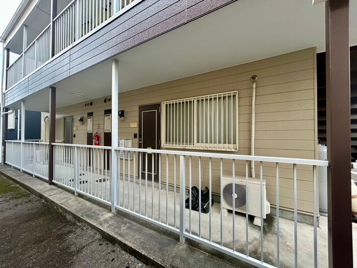 SurPlus　Two　若杉の物件外観写真