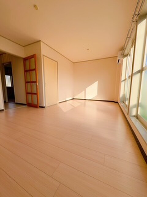 SurPlus　Two　若杉の物件内観写真