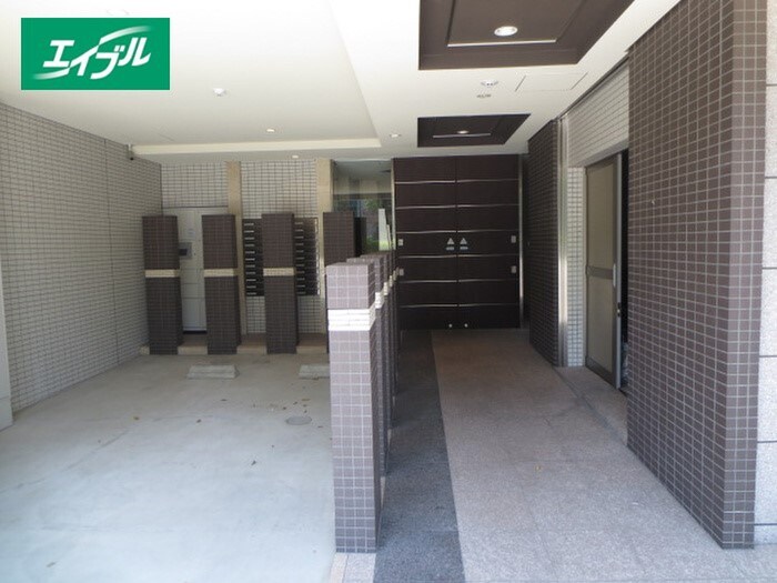 カトルセゾン金山の物件外観写真