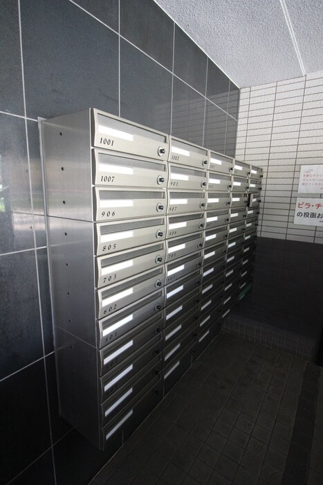 リアライズ高畑の物件外観写真