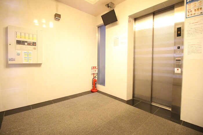 リアライズ高畑の物件外観写真