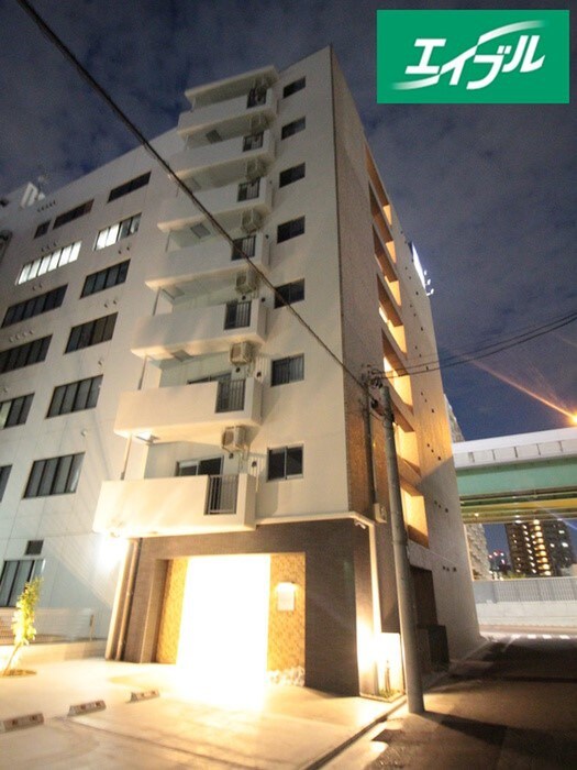 ラ・メゾン輝の物件外観写真