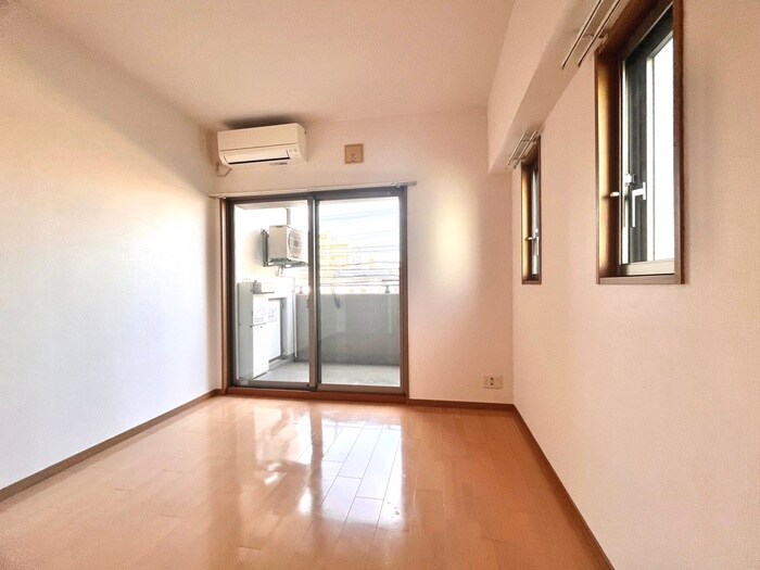 ベレ－サ新瑞橋の物件内観写真